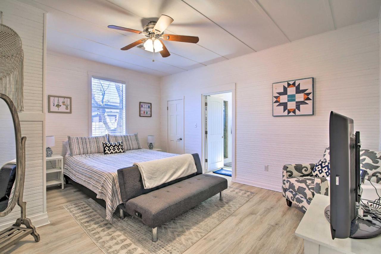 Texas Home With Backyard Oasis, Walk To Main St Fredericksburg Bagian luar foto